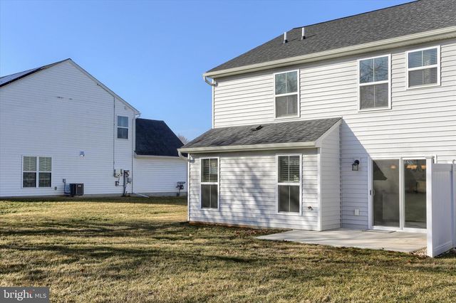 11 SHILLINGTON LANE, Carlisle, PA 17013