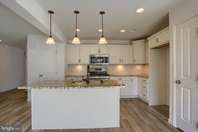 11 SHILLINGTON LANE, Carlisle, PA 17013