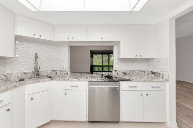 116 WOODLAND PLACE 116, Osprey, FL 34229