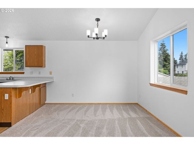 12037 Se RAYMOND St, Portland, OR 97266