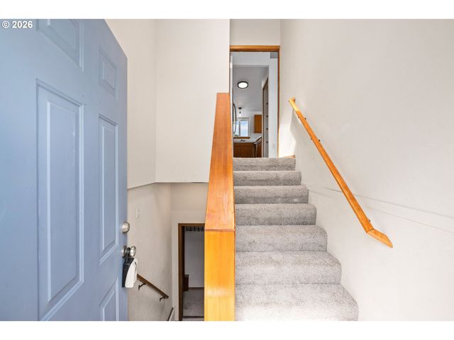 12037 Se RAYMOND St, Portland, OR 97266