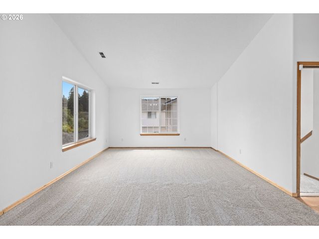 12037 Se RAYMOND St, Portland, OR 97266