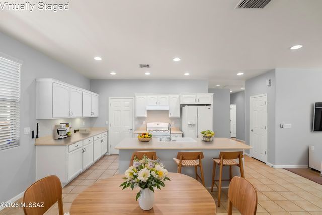 10134 S Azure Surrey Drive, Vail, AZ 85641