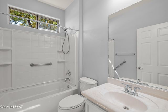 10134 S Azure Surrey Drive, Vail, AZ 85641