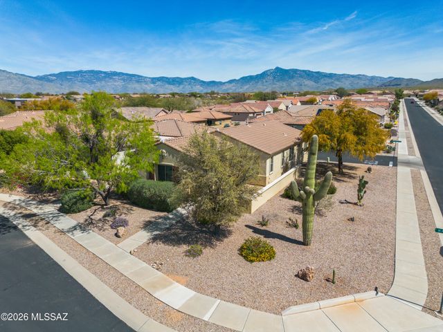 10134 S Azure Surrey Drive, Vail, AZ 85641