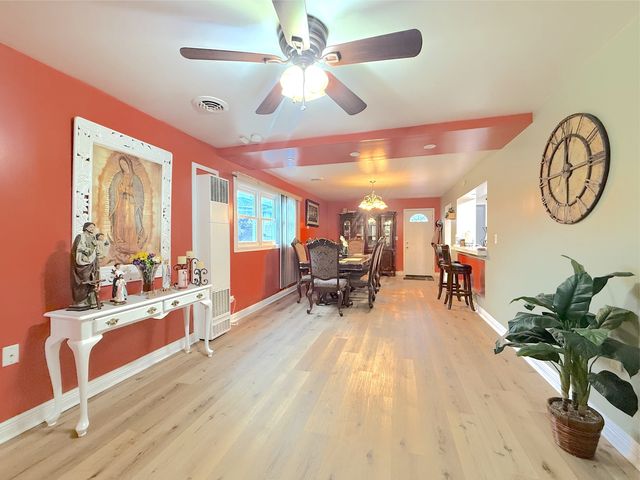 1426 Stanley Boulevard, Calumet City, IL 60409