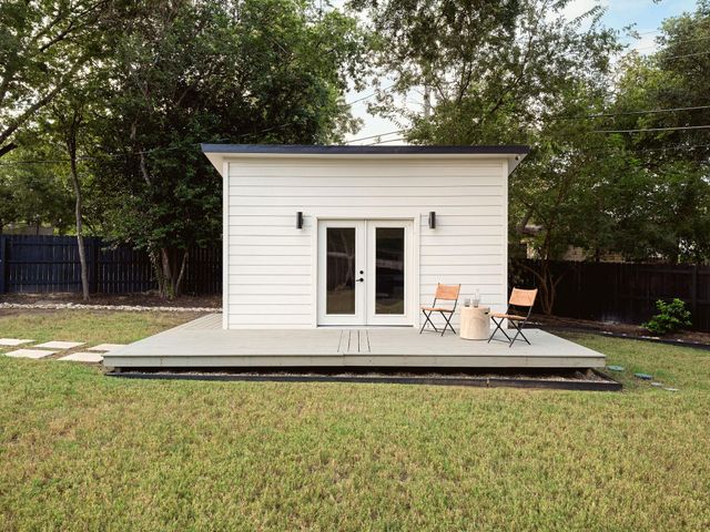 3009 Val DR, Austin, TX 78723