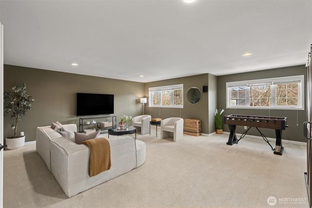 1215 269th Avenue SE, Sammamish, WA 98075