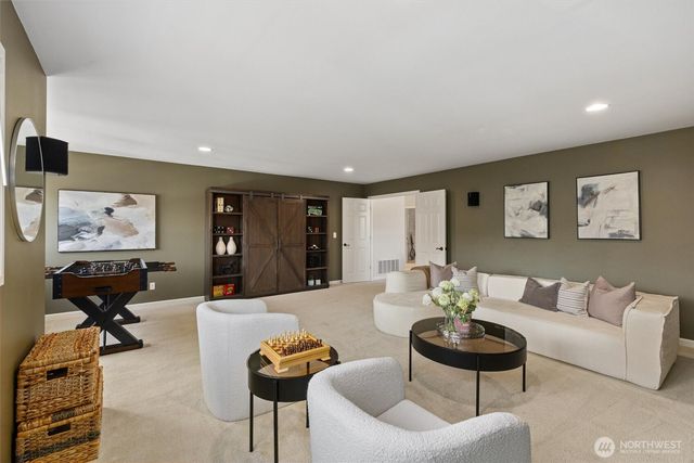 1215 269th Avenue SE, Sammamish, WA 98075