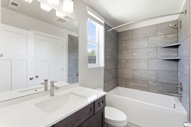 78 E GOLDEN PRIVET DR, Draper, UT 84020