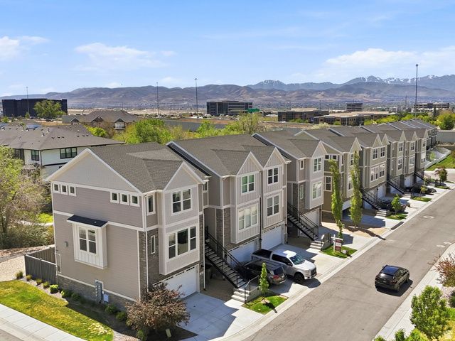 78 E GOLDEN PRIVET DR, Draper, UT 84020