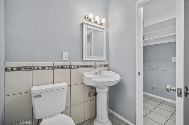 184 E Grant, Rialto, CA 92376