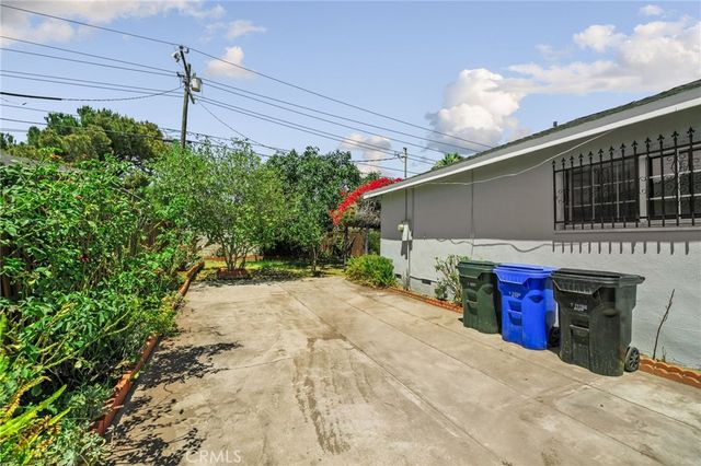 184 E Grant, Rialto, CA 92376