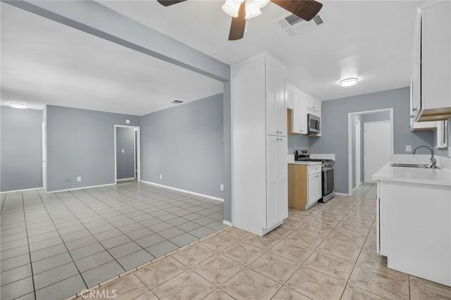 184 E Grant, Rialto, CA 92376