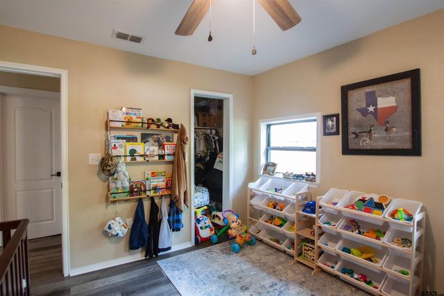 524 W Buchanan St, Mineola, TX 75773