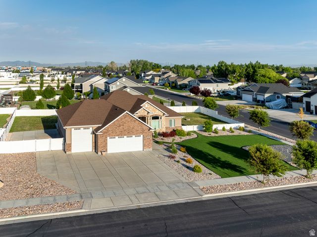 3373 N 2675 W, Farr West, UT 84404