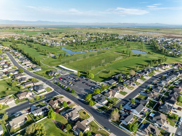 3373 N 2675 W, Farr West, UT 84404