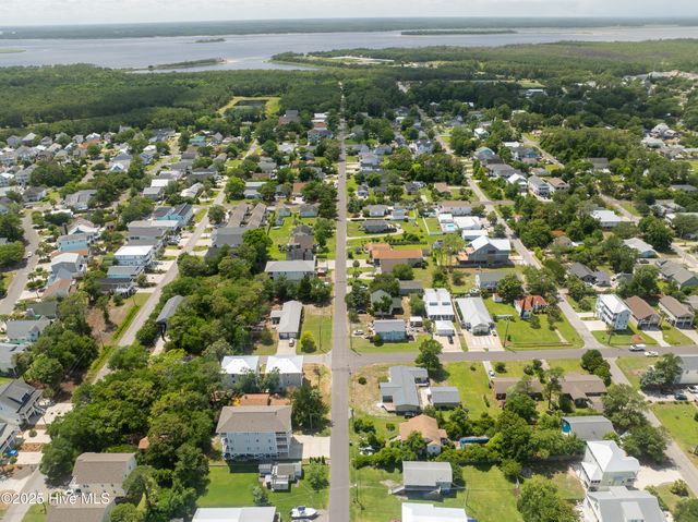 314 Spartanburg Avenue, Carolina Beach, NC 28428