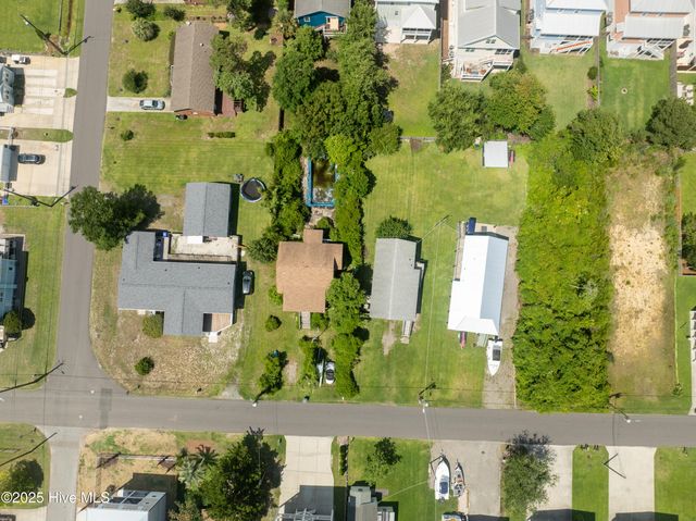 314 Spartanburg Avenue, Carolina Beach, NC 28428
