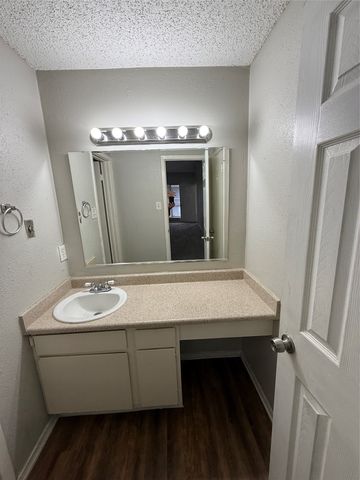 7152 Fair Oaks Avenue 2193, Dallas, TX 75231