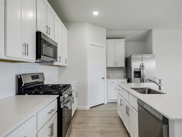 1136 Del Rio Drive, Lavon, TX 75166