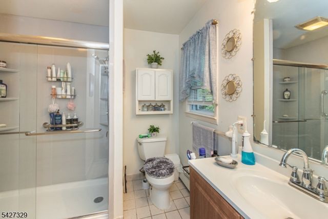 10 Evers Ct, Wayne Twp., NJ 07470