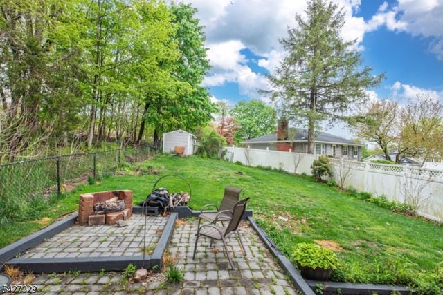 10 Evers Ct, Wayne Twp., NJ 07470