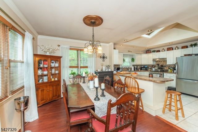 10 Evers Ct, Wayne Twp., NJ 07470