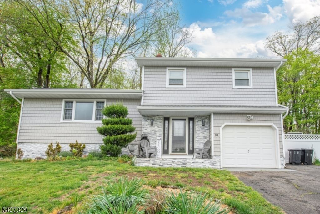 10 Evers Ct, Wayne Twp., NJ 07470