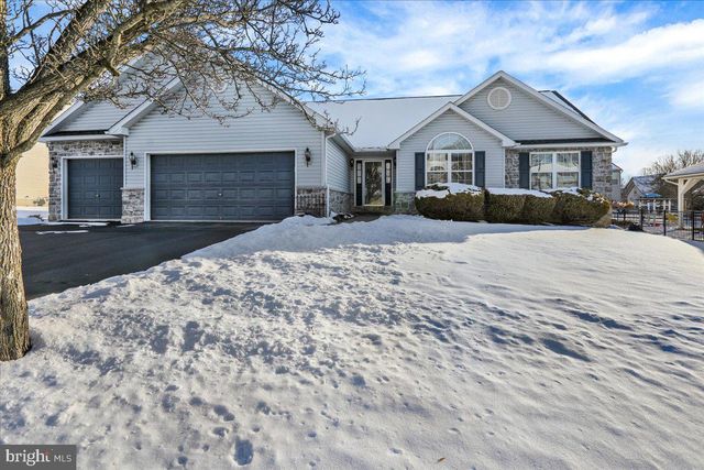 28 SAGEBROOK DR, Reading, PA 19606