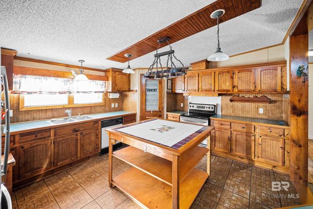 11960 Woodland Avenue, Foley, AL 36535