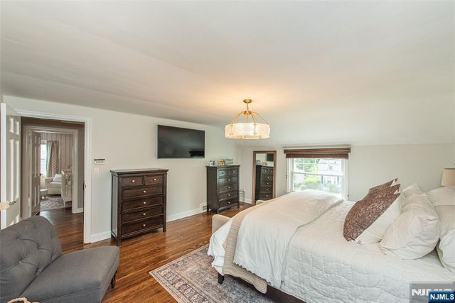 34 Coolidge, West Caldwell, NJ 07006