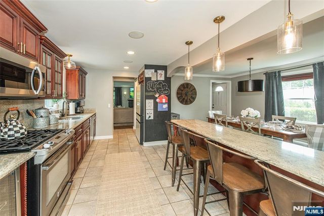 34 Coolidge, West Caldwell, NJ 07006