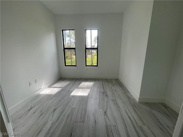 2567 12th AVE NE, Naples, FL 34120