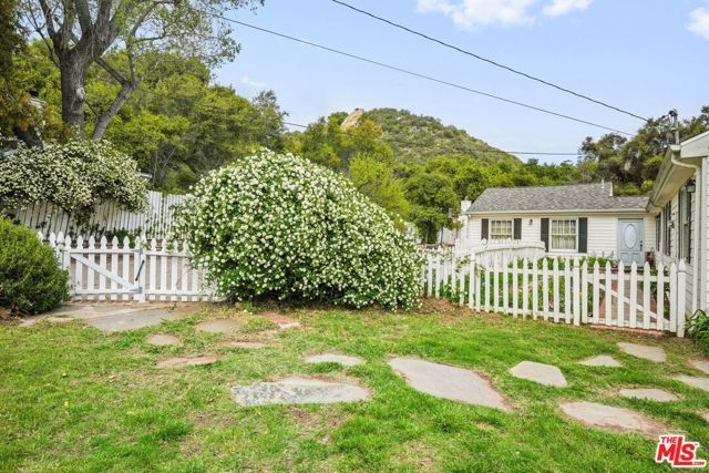 1520 Bonnell Drive, Topanga (los Angeles), CA 90290