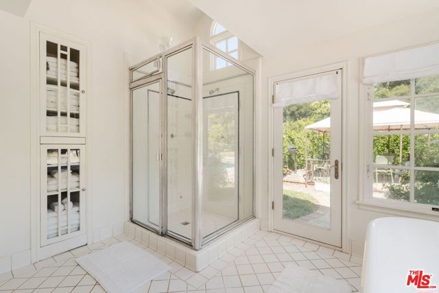 1520 Bonnell Drive, Topanga (los Angeles), CA 90290