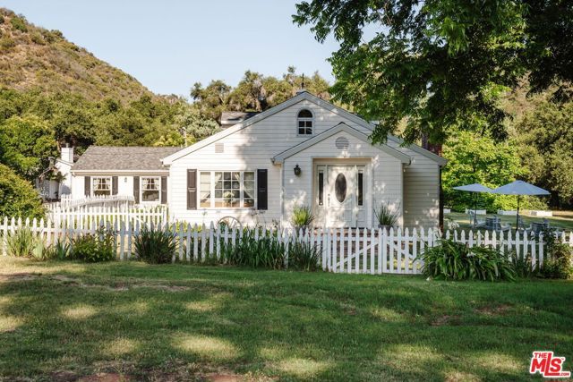 1520 Bonnell Drive, Topanga (los Angeles), CA 90290