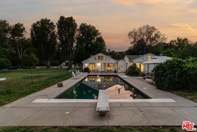 1520 Bonnell Drive, Topanga (los Angeles), CA 90290