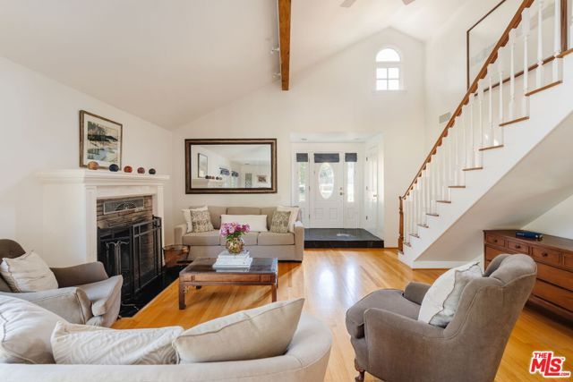 1520 Bonnell Drive, Topanga (los Angeles), CA 90290