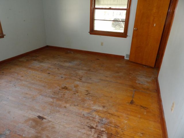 844 Spencer Ave, Sharon, PA 16146