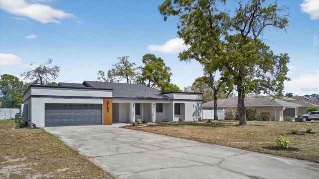 8169 BERKELEY MANOR BOULEVARD, Spring Hill, FL 34606