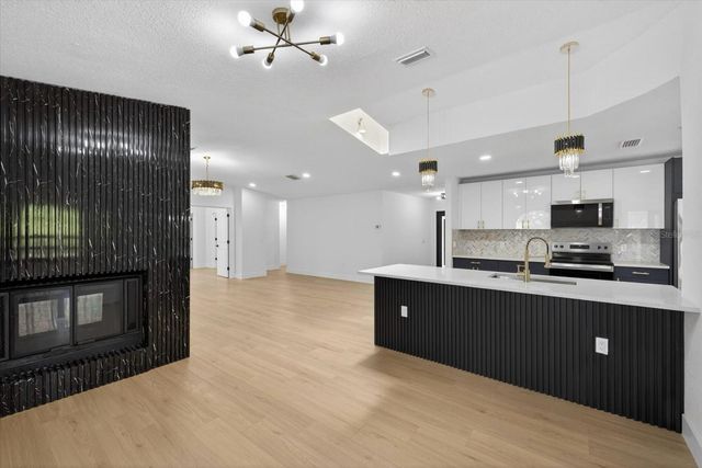 8169 BERKELEY MANOR BOULEVARD, Spring Hill, FL 34606