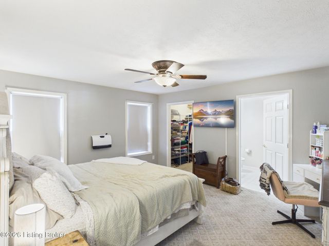 4205 Wine Cellar Ct, Louisville, KY 40272