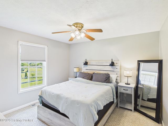 4205 Wine Cellar Ct, Louisville, KY 40272