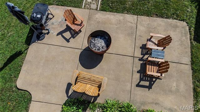 86 Adventura Drive, Festus, MO 63028
