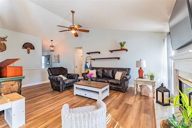 86 Adventura Drive, Festus, MO 63028