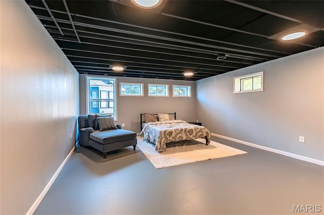 86 Adventura Drive, Festus, MO 63028