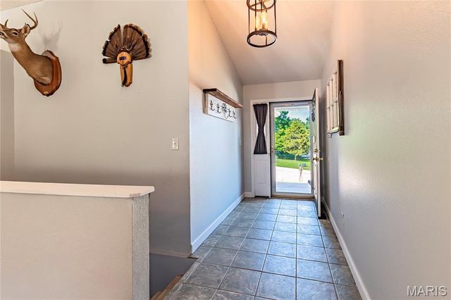 86 Adventura Drive, Festus, MO 63028