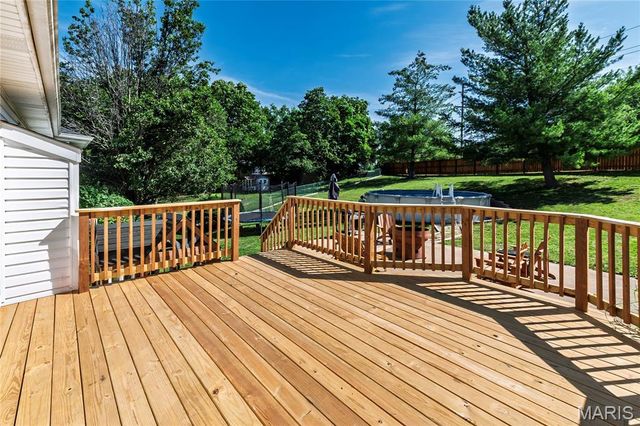 86 Adventura Drive, Festus, MO 63028
