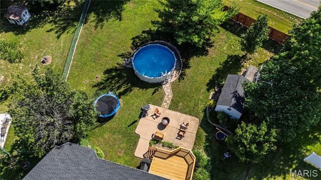 86 Adventura Drive, Festus, MO 63028